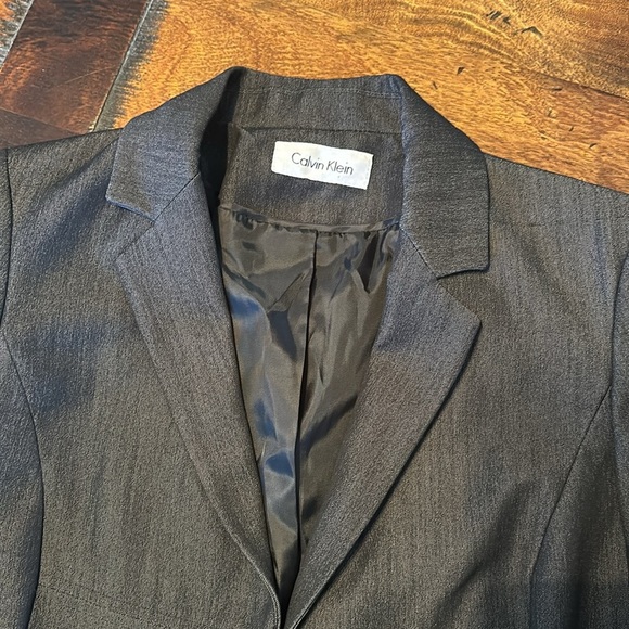 Calvin Klein women’s suit EUC 30” waist - Picture 5 of 13